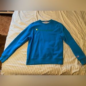 Dark blue champion crewneck